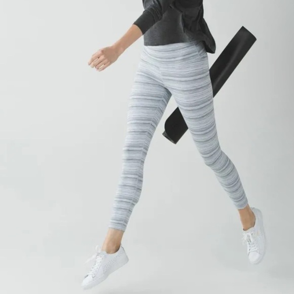 Lululemon High Times Pant Cyber Stripe Silver Fox High Rise 4 Gray White Stripe - Picture 13 of 14